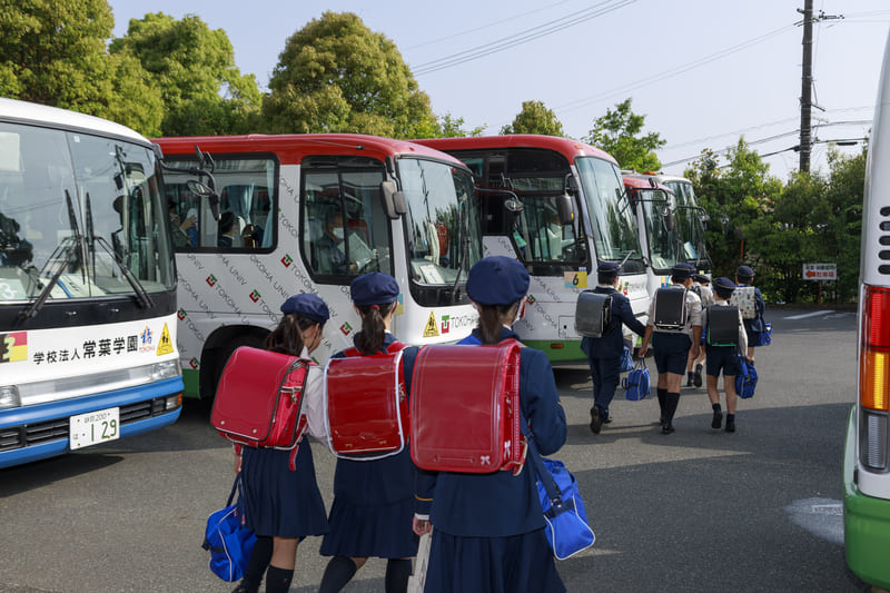 スクールバス